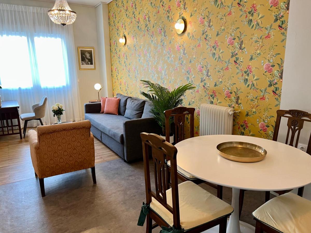 Mrs Holiday Apartment 아테네 외부 사진