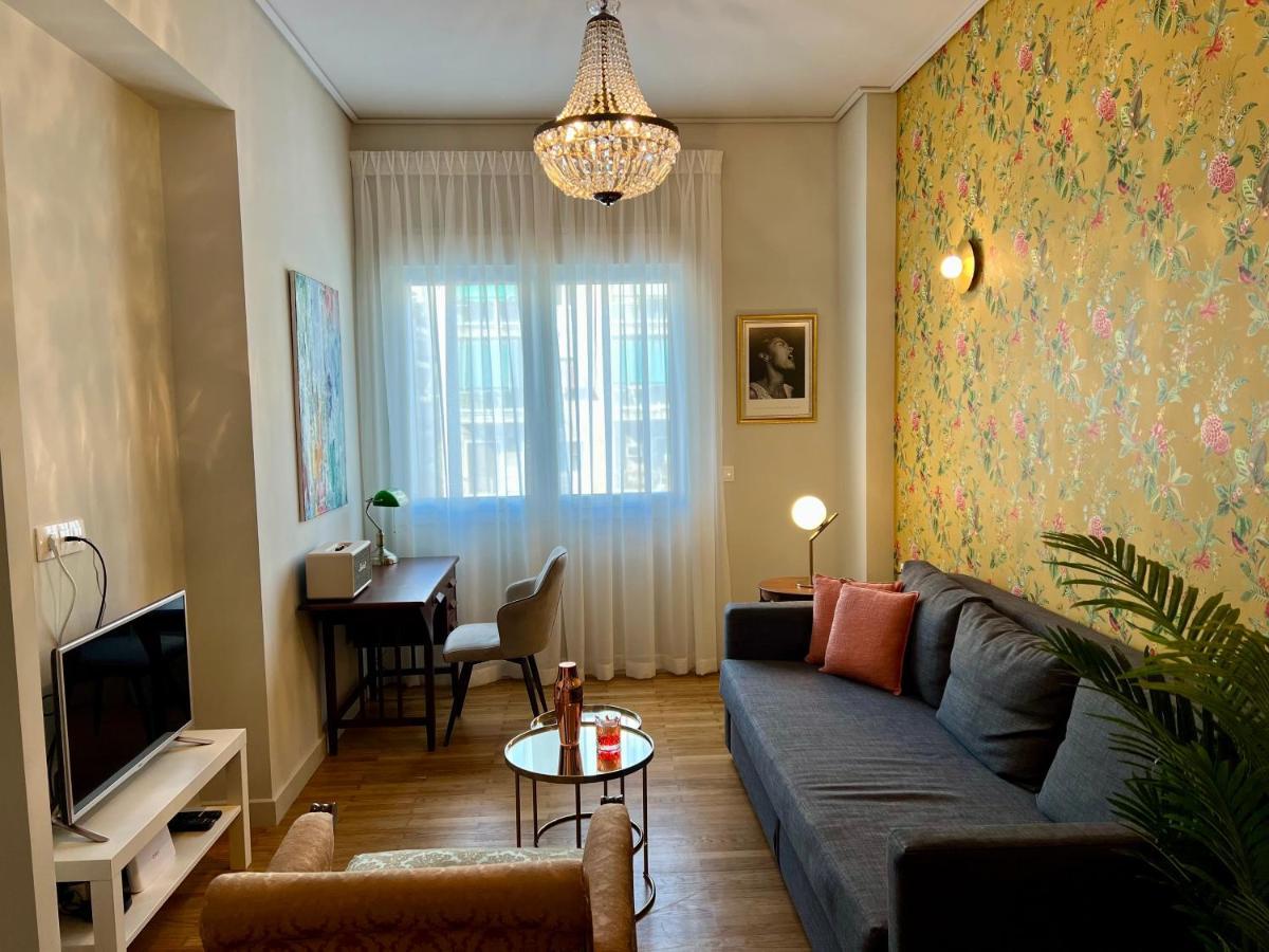 Mrs Holiday Apartment 아테네 외부 사진