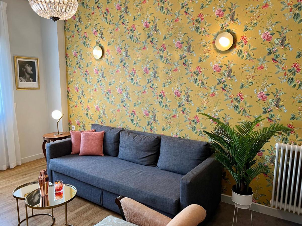Mrs Holiday Apartment 아테네 외부 사진